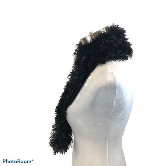 ‎Hand made Black Feather Inspired Scarf - Picture 6 of 8